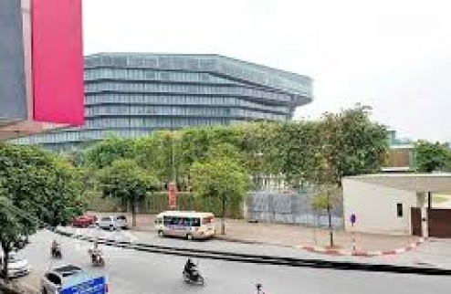Bán nhà 8 tầng thang máy, mặt ngõ Hoàng Quốc Việt, dt 80m2, mặt tiền 6,8m, giá 35,9 tỷ